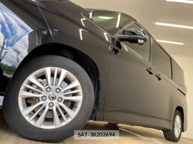 Toyota NOAH 2023-06 8731385-18