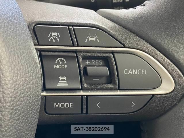 Toyota NOAH 2023-06 8731385-5