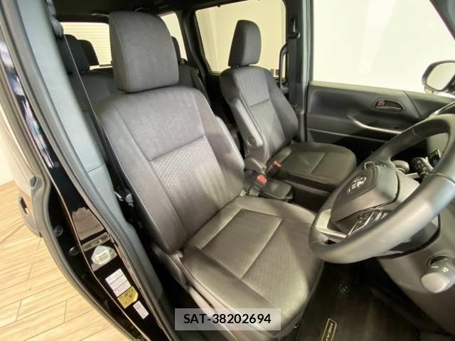 Toyota NOAH 2023-06 8731385-9