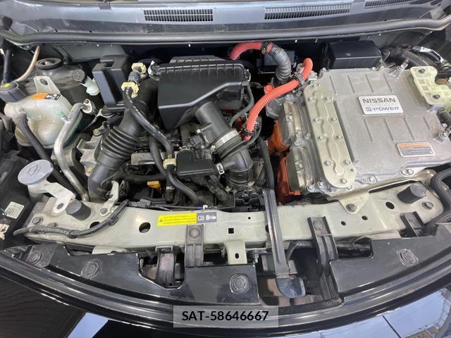 Nissan NOTE 2017-06 8726442-17