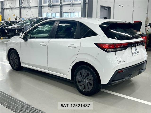 Nissan NOTE 2022-11 8726567-7