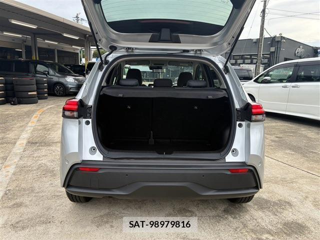 Nissan NOTE 2021-08 8728330-5