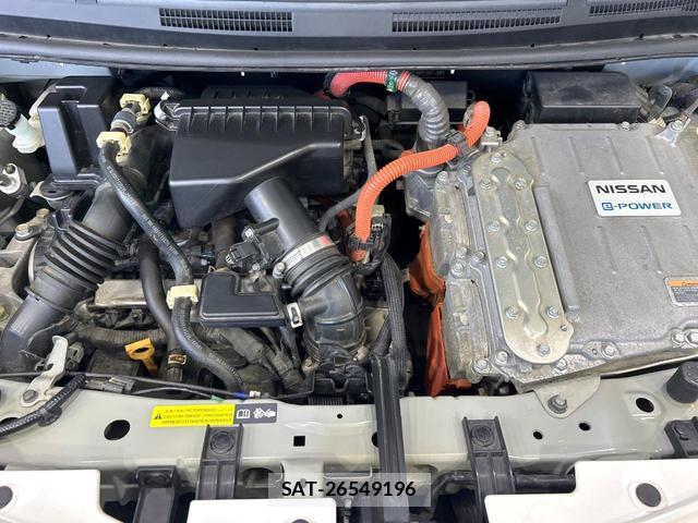 Nissan NOTE 2017-09 8728388-17