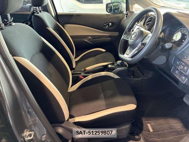 Nissan NOTE 2020-04 8729462-3