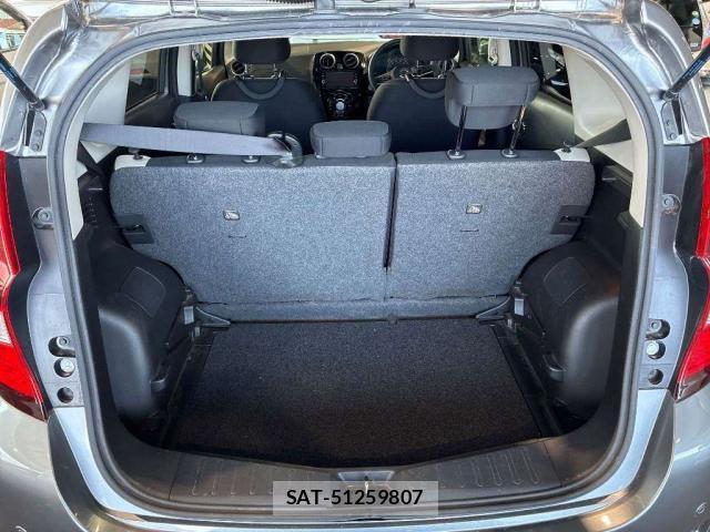 Nissan NOTE 2020-04 8729462-8