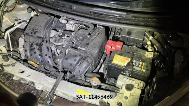 Nissan NOTE 2015-08 8729612-7
