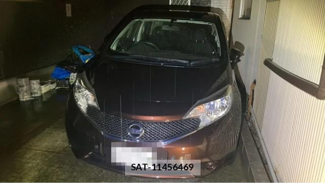 Nissan NOTE 2015-08 8729612-9
