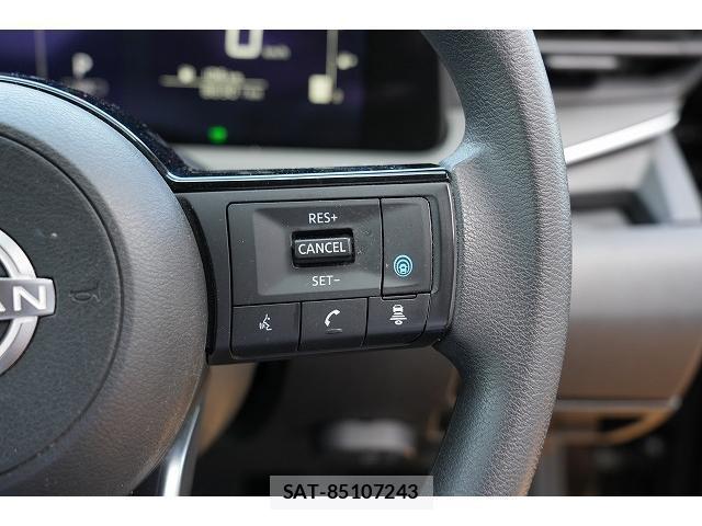 Nissan NOTE 2021-11 8730556-7