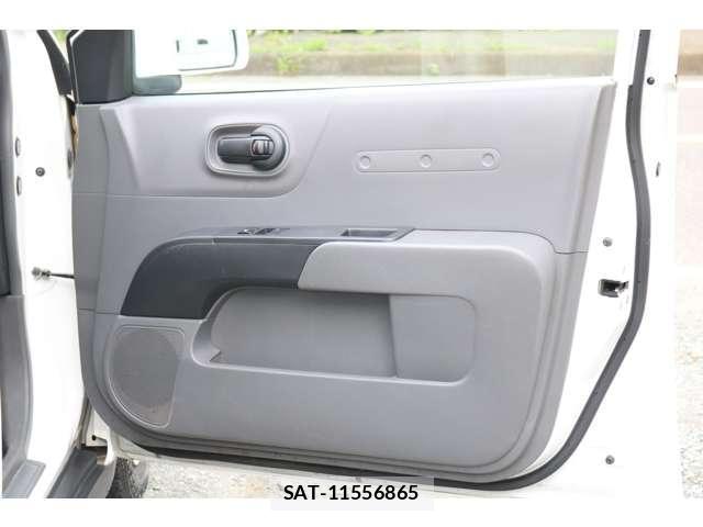 Nissan NV150 AD 2017-03 8725834-12