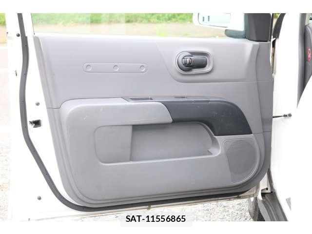 Nissan NV150 AD 2017-03 8725834-13