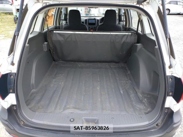 Nissan NV150 AD 2018-08 8727484-5