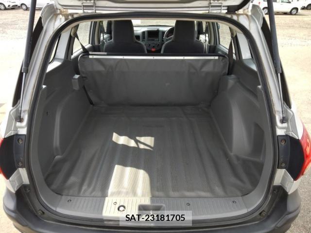 Nissan NV150 AD 2019-08 8729051-5