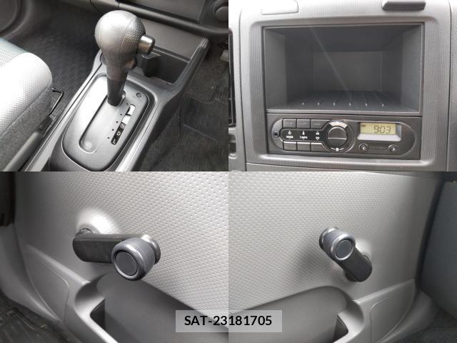 Nissan NV150 AD 2019-08 8729051-8