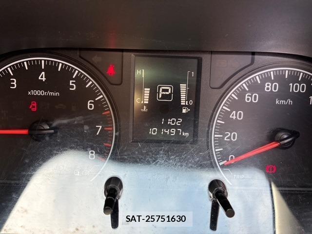Nissan NV350 Caravan 2020-01 8728395-17