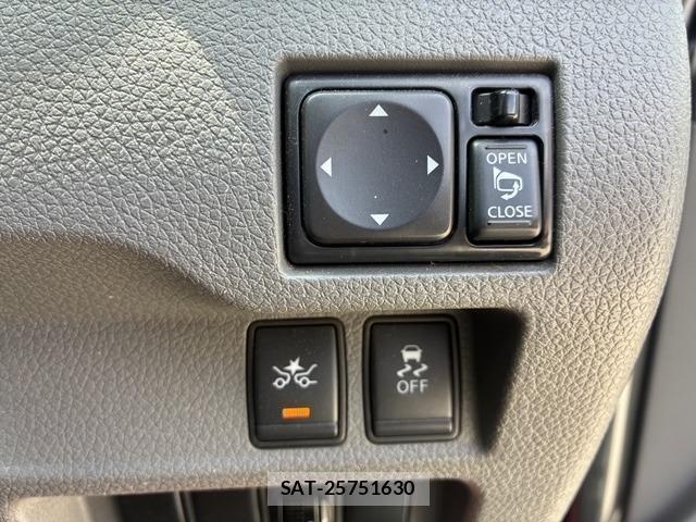 Nissan NV350 Caravan 2020-01 8728395-18