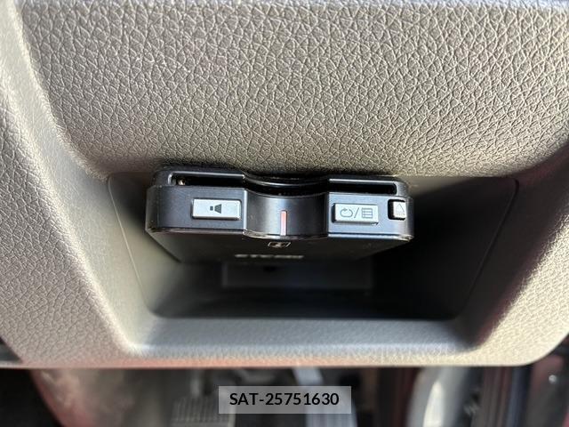 Nissan NV350 Caravan 2020-01 8728395-19