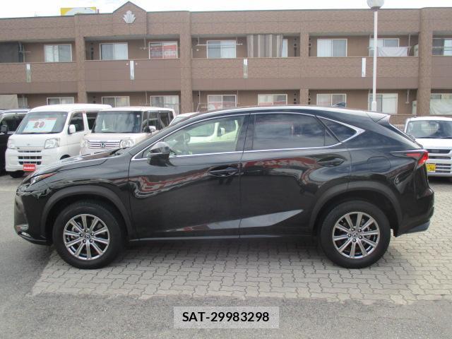 Lexus NX 2018-04 8725831-10