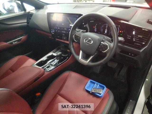 Lexus NX 2023-07 8726256-2