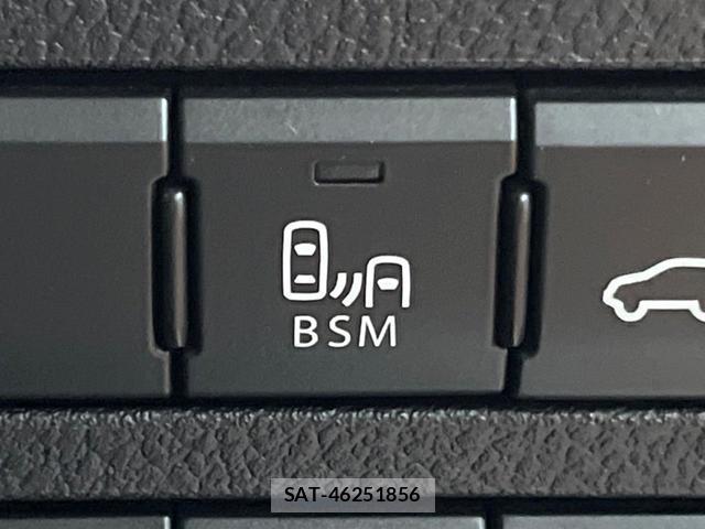 Lexus NX 2018-05 8726351-4