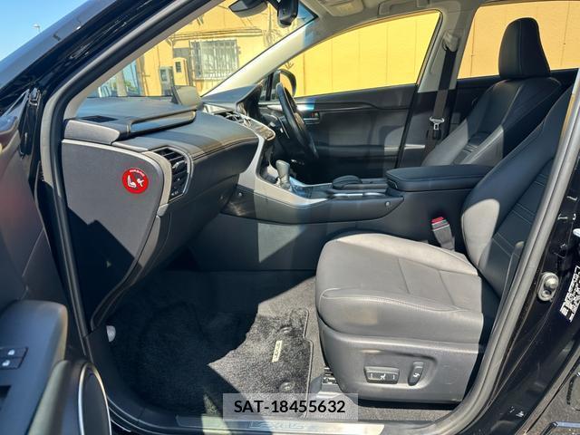 Lexus NX 2017-01 8726455-13