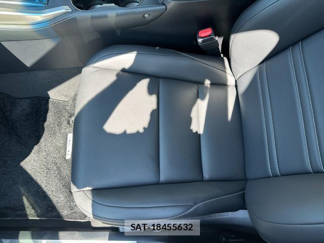 Lexus NX 2017-01 8726455-15