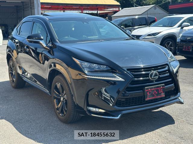 Lexus NX 2017-01 8726455-2