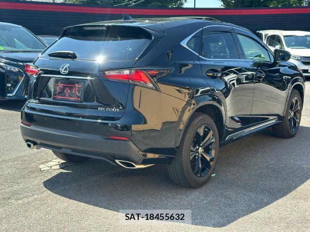 Lexus NX 2017-01 8726455-4