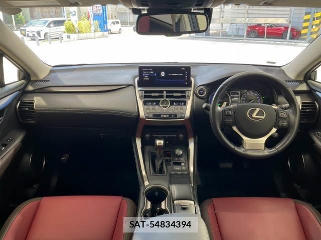 Lexus NX 2018-06 8731360-2