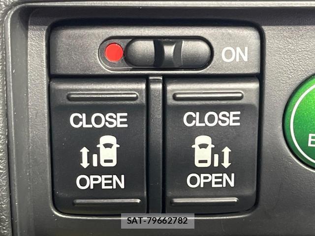 Honda ODYSSEY 2016-05 8728667-6