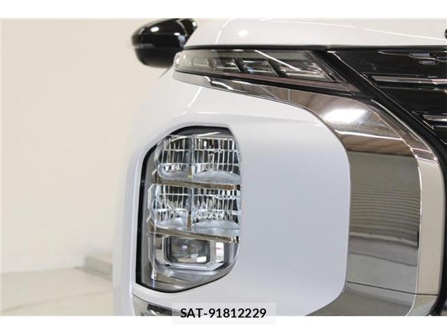 Mitsubishi OUTLANDER PHEV 2022-08 8726019-17