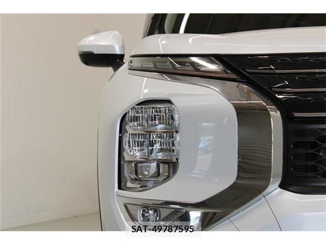 Mitsubishi OUTLANDER PHEV 2023-04 8726027-16