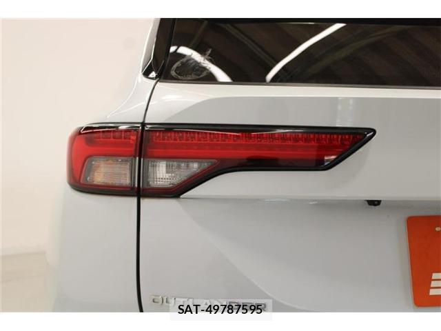 Mitsubishi OUTLANDER PHEV 2023-04 8726027-18