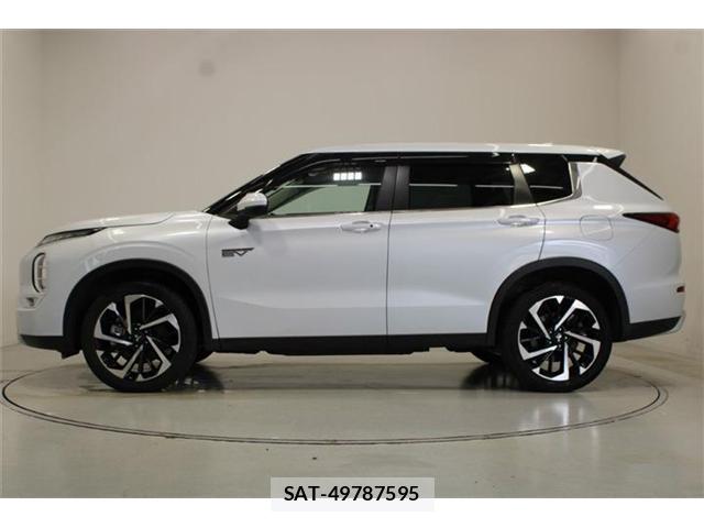 Mitsubishi OUTLANDER PHEV 2023-04 8726027-8