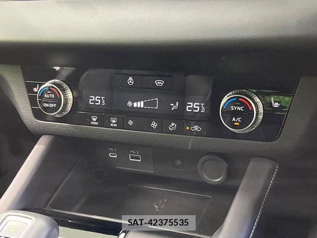 Mitsubishi OUTLANDER PHEV 2022-05 8726733-3