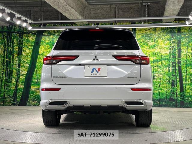 Mitsubishi OUTLANDER PHEV 2022-08 8727808-15