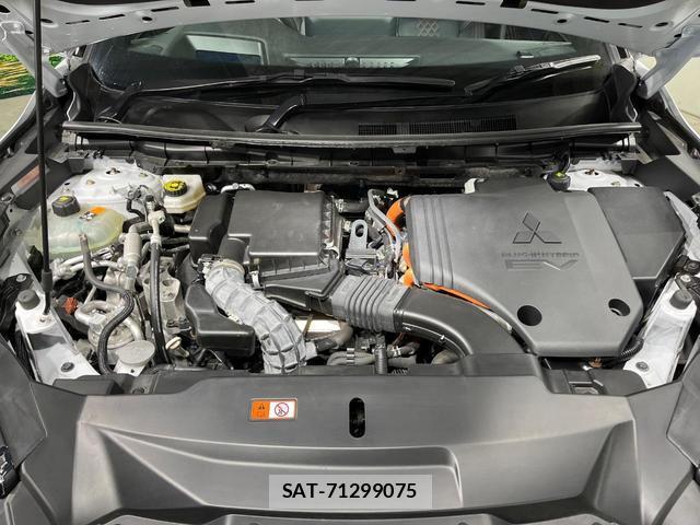 Mitsubishi OUTLANDER PHEV 2022-08 8727808-18