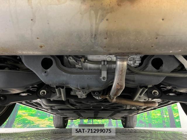Mitsubishi OUTLANDER PHEV 2022-08 8727808-19