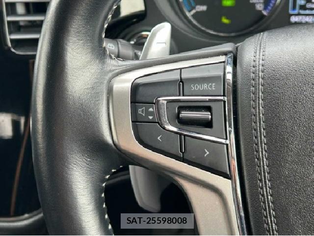 Mitsubishi OUTLANDER PHEV 2021-09 8727813-18