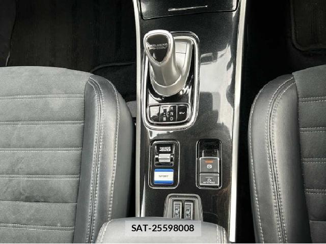 Mitsubishi OUTLANDER PHEV 2021-09 8727813-6