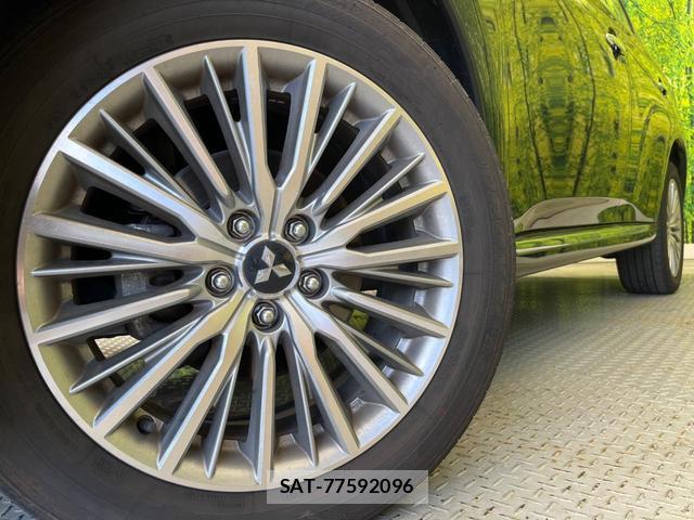 Mitsubishi OUTLANDER PHEV 2021-07 8727860-12