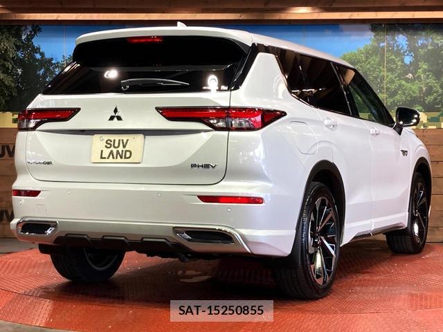 Mitsubishi OUTLANDER PHEV 2022-08 8728061-16