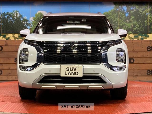 Mitsubishi OUTLANDER PHEV 2023-01 8728074-13