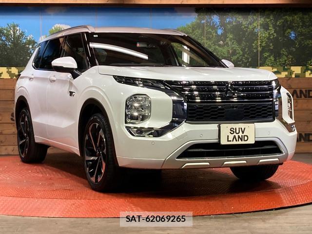 Mitsubishi OUTLANDER PHEV 2023-01 8728074-15