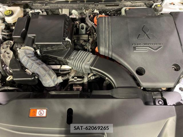 Mitsubishi OUTLANDER PHEV 2023-01 8728074-17