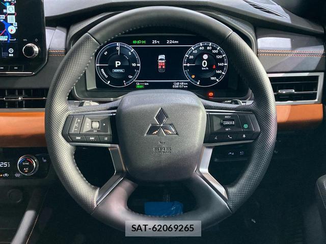 Mitsubishi OUTLANDER PHEV 2023-01 8728074-6