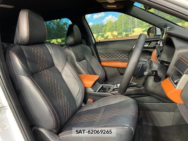 Mitsubishi OUTLANDER PHEV 2023-01 8728074-7