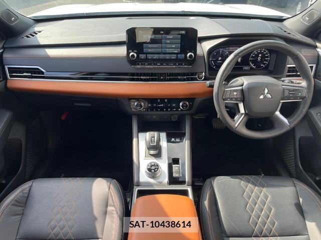 Mitsubishi OUTLANDER PHEV 2022-05 8728686-1