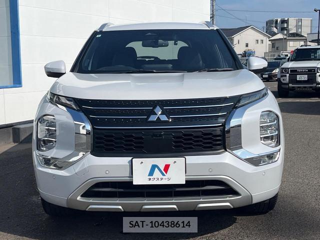 Mitsubishi OUTLANDER PHEV 2022-05 8728686-14