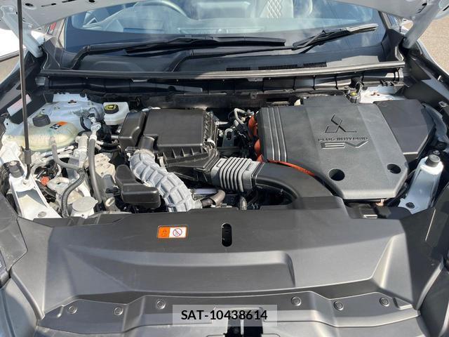 Mitsubishi OUTLANDER PHEV 2022-05 8728686-17