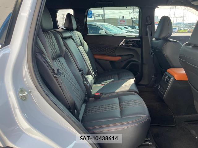 Mitsubishi OUTLANDER PHEV 2022-05 8728686-8